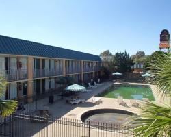 Bossier Inn and Suites