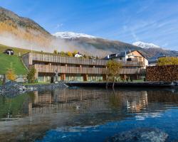 Relais & Châteaux IN LAIN Hotel Cadonau