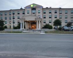 Holiday Inn Express & Suites Del Rio, an IHG Hotel