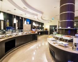Holiday Inn Express Dubai Airport, an IHG Hotel