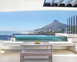 Ebb Tide Apartments