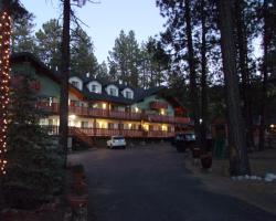 Honey Bear Lodge & Cabins