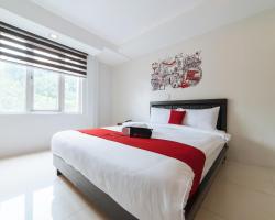 RedDoorz Plus near Quezon City Circle