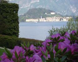 Charming Glicine and Azalea House Art and Colour with lakeview