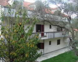 Apartments Vukasović