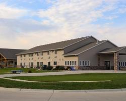 Cobblestone Inn & Suites - Lake View