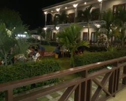 Mama Leurth Sunset Guesthouse