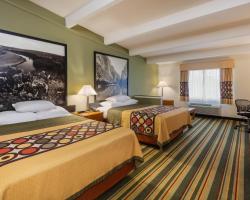 Super 8 by Wyndham Beaumont I-10 College St