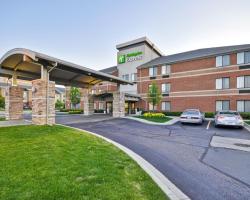 Holiday Inn Express Romulus / Detroit Airport, an IHG Hotel