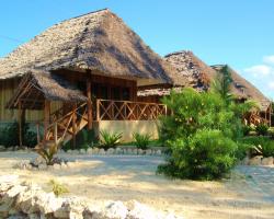 Domokuchu Beach Bungalows