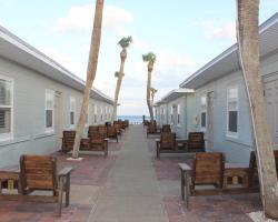 Shoreline Suites & Cabana Cottages – Beachfront