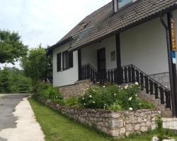 Apartment and Rooms Nevenka