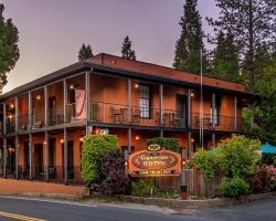 The Groveland Hotel