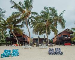 Nikao Beach Bungalows