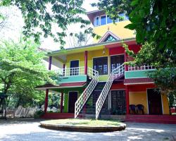 Rainbow Holiday Home