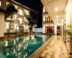 Tropical Garden & Pool Villa