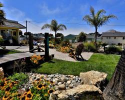 Beach Bungalow Inn and Suites