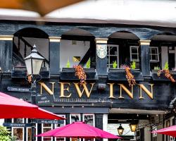 The New Inn by Roomsbooked