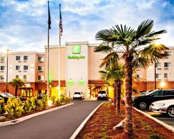 Holiday Inn - Salem, an IHG Hotel