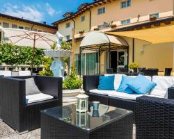 Borgo dei Poeti Romantik Hotel