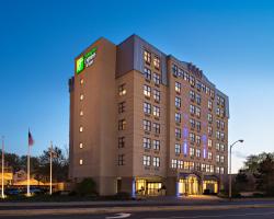 Holiday Inn Express & Suites Boston - Cambridge by IHG