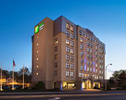 Holiday Inn Express & Suites Boston - Cambridge, an IHG Hotel