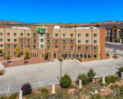 Holiday Inn Express & Suites Gallup East, an IHG Hotel