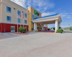 Holiday Inn Express and Suites Alpine, an IHG Hotel