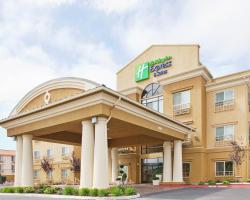 Holiday Inn Express & Suites Salinas, an IHG Hotel