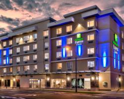 Holiday Inn Express & Suites Victoria-Colwood, an IHG Hotel