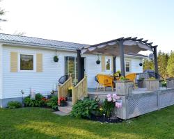 Greenwich Moonlight Bay Cottage