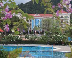 Rock Royal Hotel & Resort