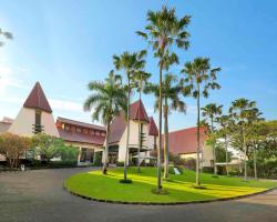 Grand Tropic Suites Hotel Surabaya