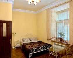 Apartment - Leontovicha Street
