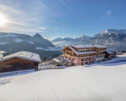 Hotel & Alpengasthof Pinzgerhof