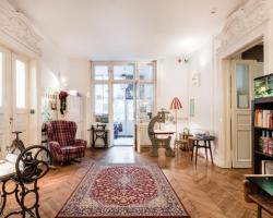 Baroque Hostel & Coworking