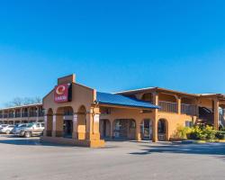 Econo Lodge San Marcos University Area