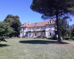 Château Le Tour - Chambres d'Hôtes