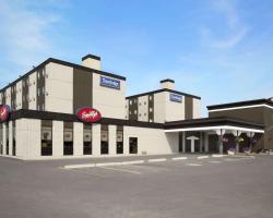 Travelodge by Wyndham Edmonton West