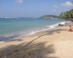 SunRay Rest - Beach View Homestay