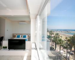 Les Palmiers Sunorama Beach Apartments