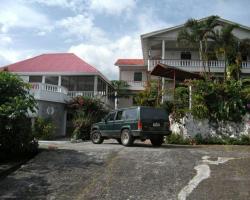 Symes Zee Villa