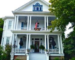 Bisland House Bed and Breakfast