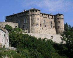 Castello Di Compiano Hotel Relais Museum