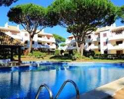 Vilamoura Apartment with Pool