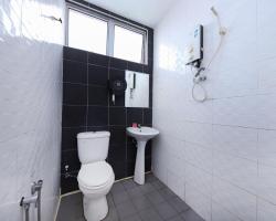OYO 984 Kings Hotel