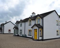 Riverbank Cottages