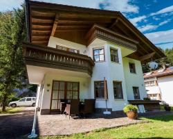 Cosy apartment in Sch nau am K nigsee in a wooded location
