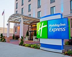 Holiday Inn Express Brooklyn, an IHG Hotel