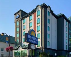 Days Inn by Wyndham Niagara Falls Centre St By the Falls